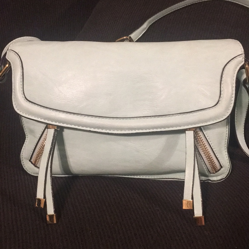 Gianni Bini Mint Color crossbody